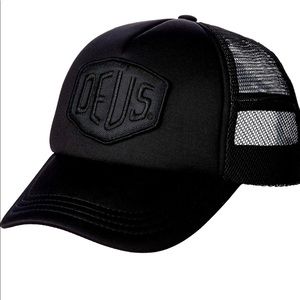 Deus Ex Machina trucker hat